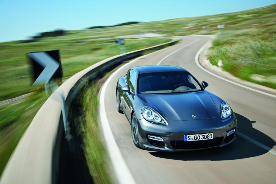  Porsche Panamera Turbo S 2011 года  (фото 36 из 51)